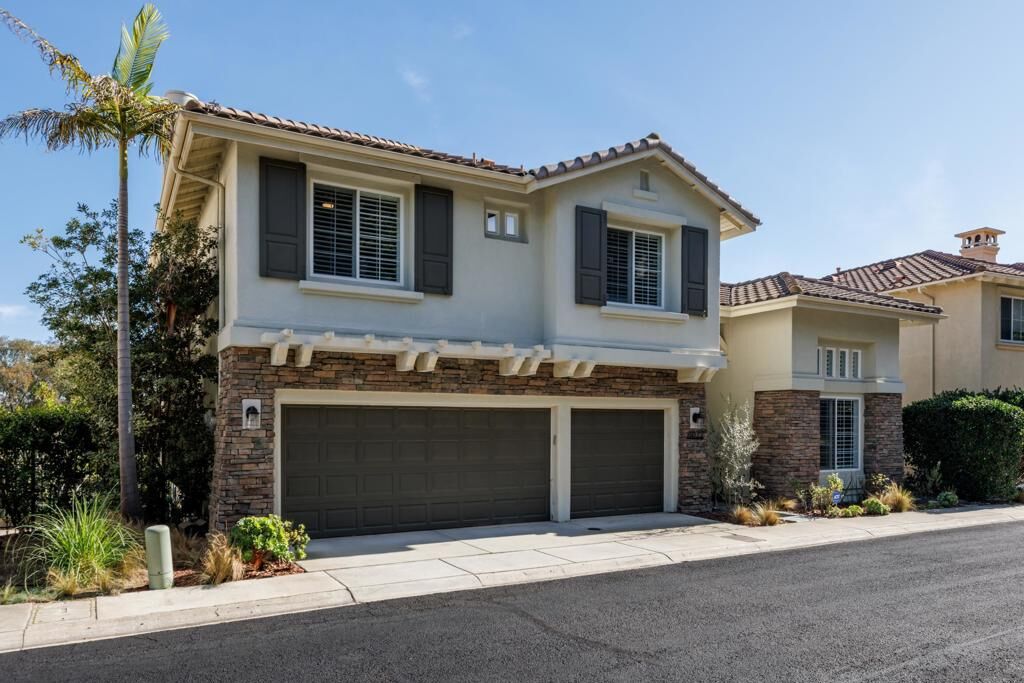 Residential architecture in Ridgegate